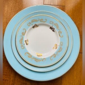 Light Blue and Gold Rim Porcelain Dinner Plate Set